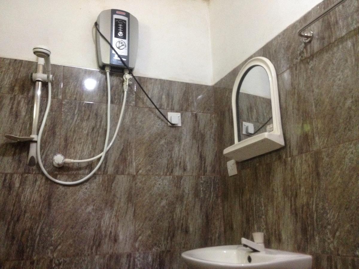 Sanjana Home Stay ハバラナ エクステリア 写真